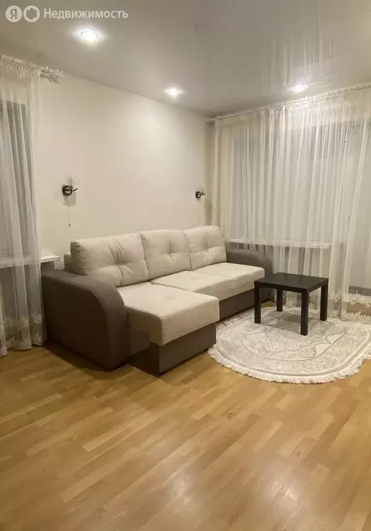 1-комнатная квартира: Волгоград, Пражская улица, 19 (32 м) - Фото 0