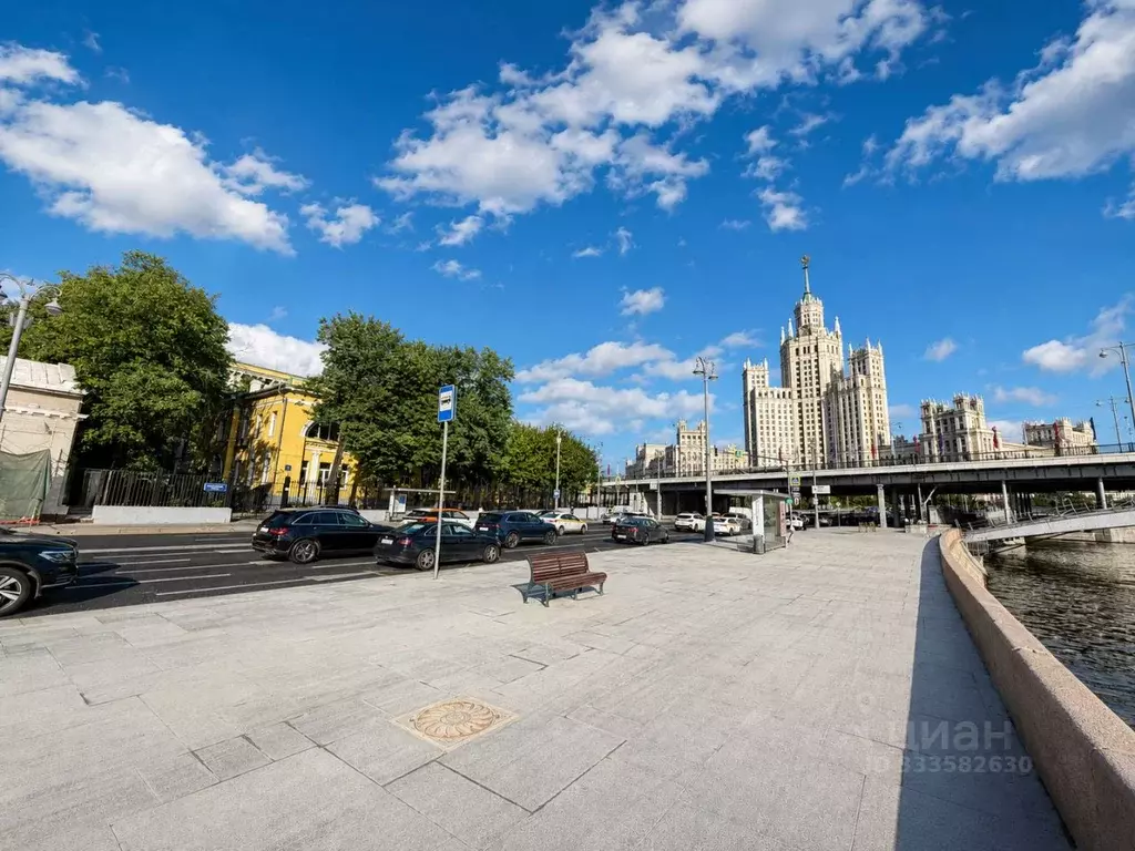 Помещение свободного назначения в Москва Москворецкая наб., 9с1 (250 ... - Фото 1