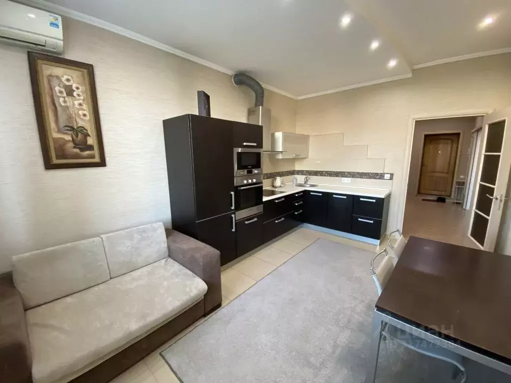 1-к кв. Тюменская область, Тюмень Холодильная ул., 142 (52.0 м) - Фото 1