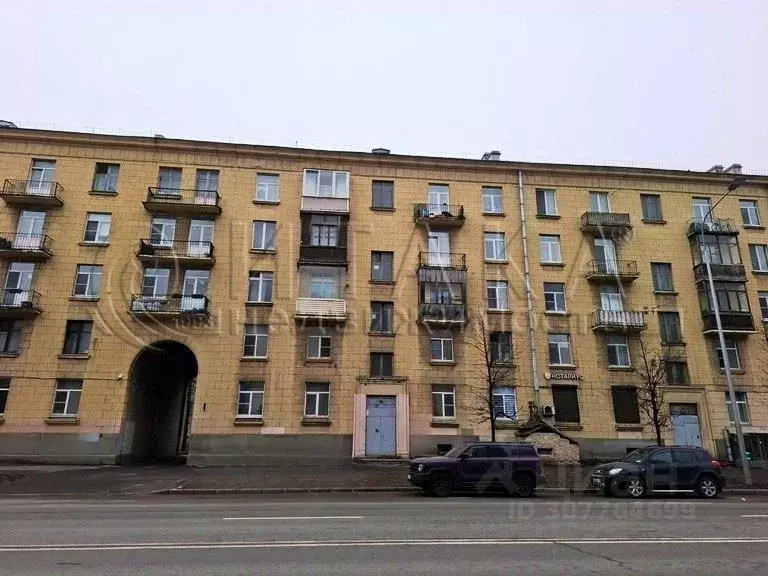 Комната Санкт-Петербург ш. Революции, 15 (39.0 м) - Фото 0