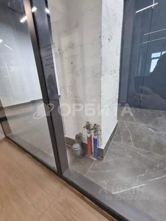 Помещение свободного назначения в Тюменская область, Тюмень ул. ... - Фото 2