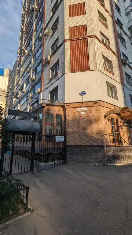 1-к. квартира, 42 м, 4/10 эт. - Фото 0