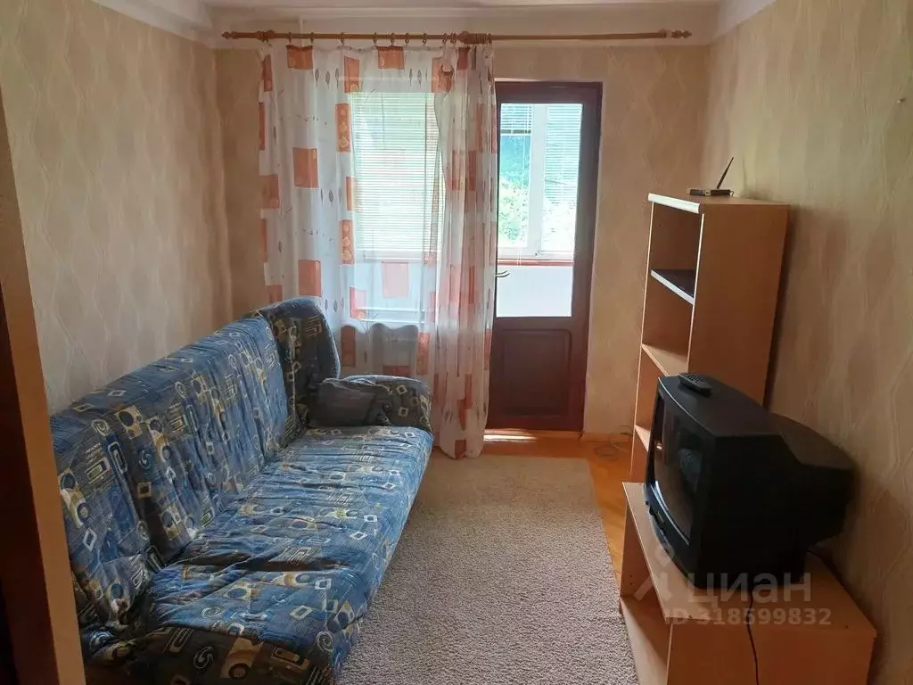 3-к кв. Краснодарский край, Туапсе ул. Калараша, 33 (56.0 м) - Фото 1