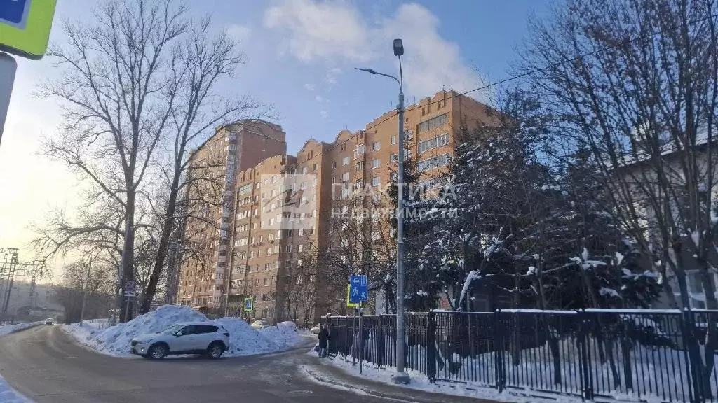 Продается 3-комнатная квартира - Фото 1