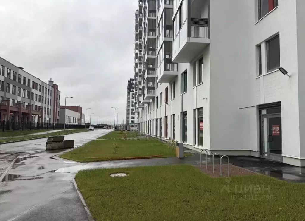 Помещение свободного назначения в Санкт-Петербург пос. Шушары, ул. ... - Фото 1
