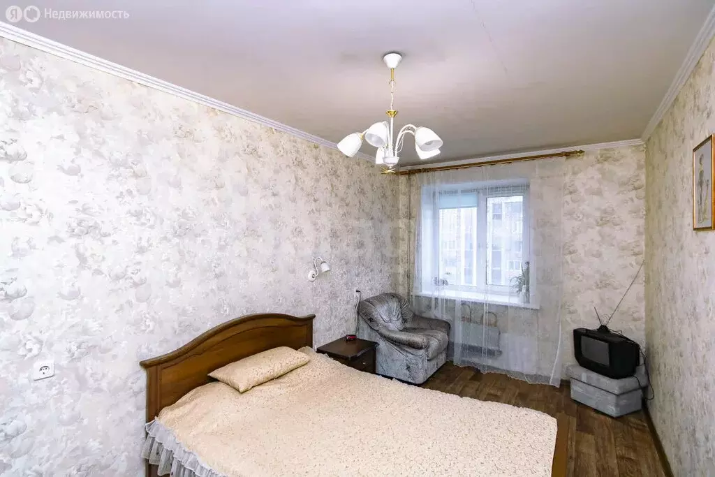 3-комнатная квартира: Тюмень, улица Малыгина, 5 (62.6 м) - Фото 1