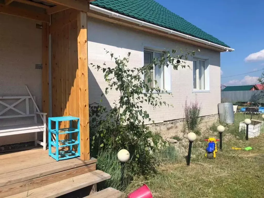 Дом в Саха (Якутия), Якутск ул. Ивана Крафта (113 м) - Фото 1