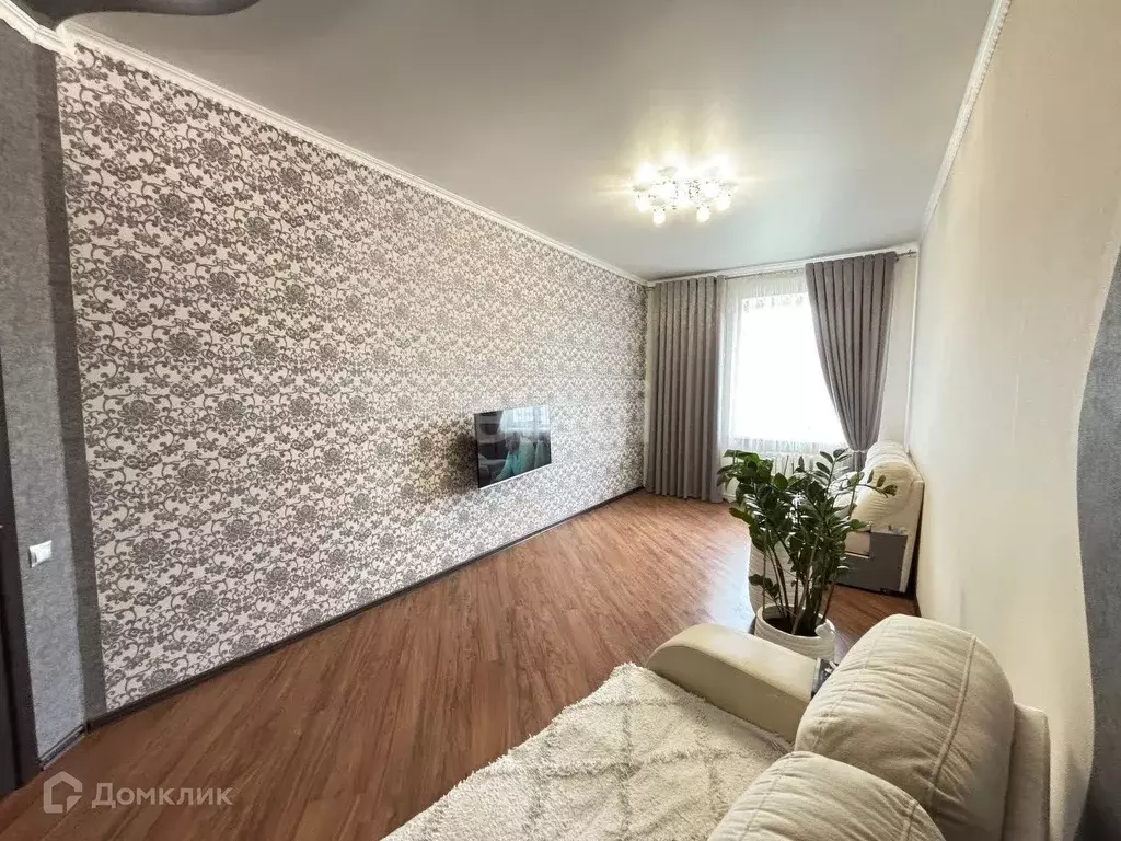 Продаётся 2-к квартира, 65.8 м - Фото 1
