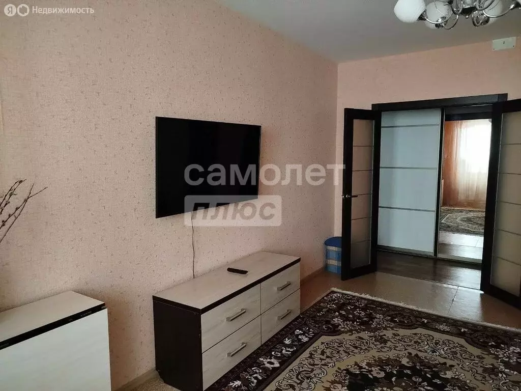 3-комнатная квартира: Омск, 21-я Амурская улица, 35 (70.1 м) - Фото 1