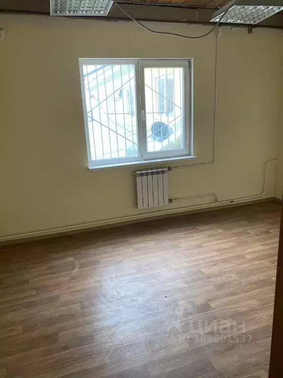 Офис в Свердловская область, Екатеринбург ул. Фронтовых Бригад, 15/4 ... - Фото 1