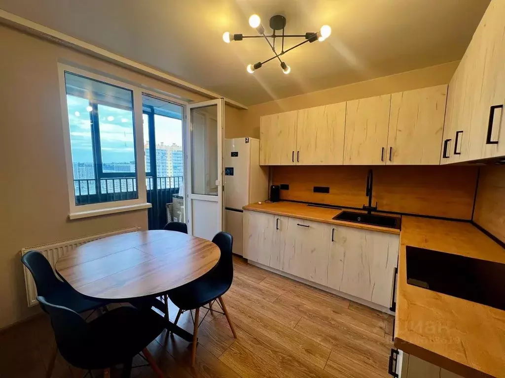 2-к кв. Ленинградская область, Мурино Всеволожский район, ул. ... - Фото 1