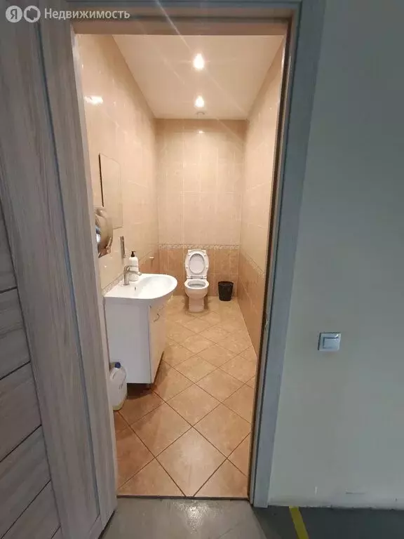 Помещение свободного назначения (400 м) - Фото 1