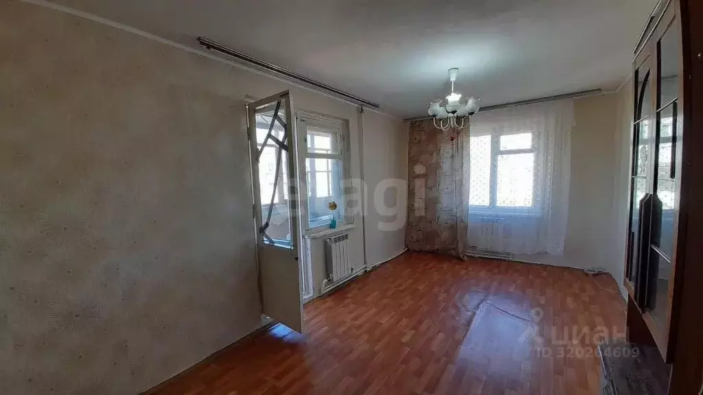 2-к кв. Орловская область, Орел Ягодный пер., 4 (49.6 м) - Фото 0