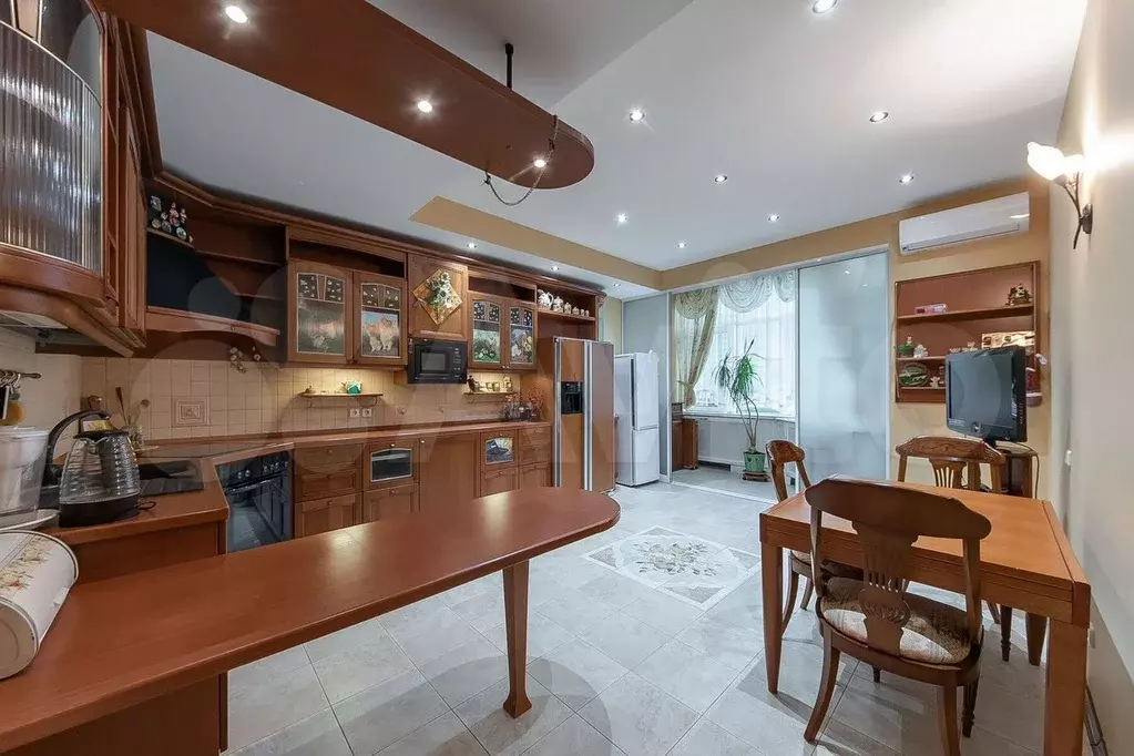 3-к. квартира, 150 м, 6/16 эт. - Фото 0