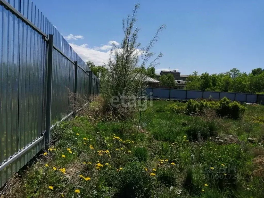 Участок в Хабаровский край, Комсомольск-на-Амуре ул. Калиновая, 8 ... - Фото 0