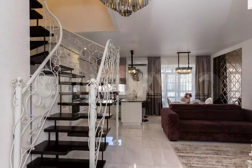 3-к. квартира, 85 м, 3/3 эт. - Фото 1