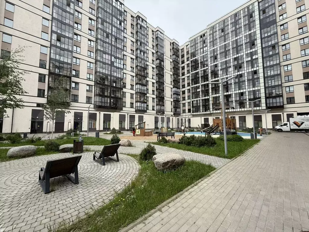 Сдам 51м в Приморском р-не 20 кВт. Отличный ремонт - Фото 1