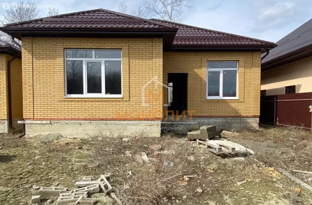Дом в Саратовская, Центральная улица (85 м) - Фото 0