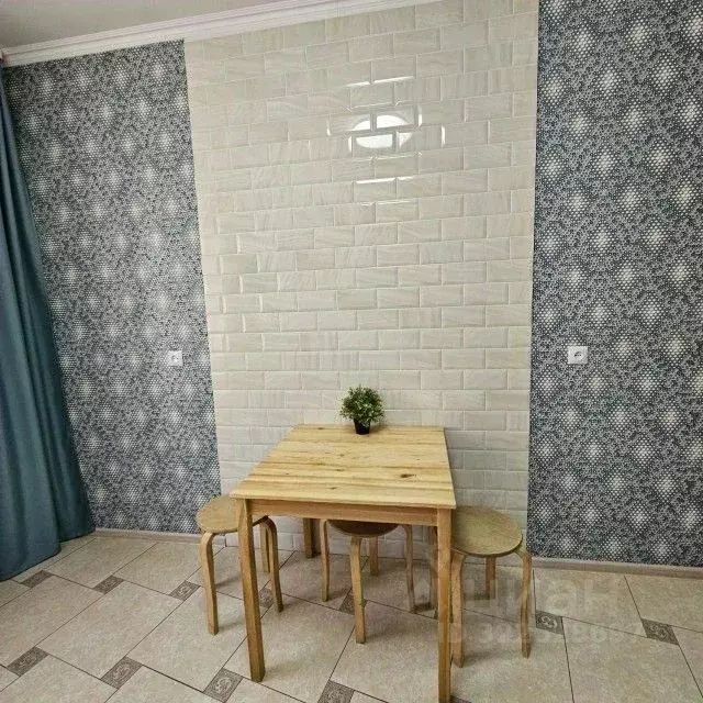 1-к кв. Саха (Якутия), Якутск ул. Федора Попова, 2/3 (43.0 м) - Фото 0