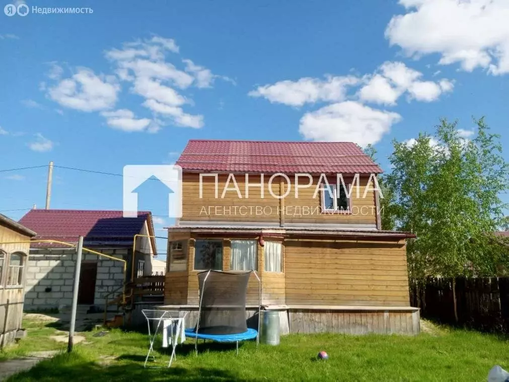 Дом в Покровск, Октябрьская улица (206.4 м) - Фото 0
