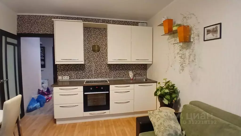 1-к кв. Самарская область, Тольятти ул. Толстого, 10 (49.8 м) - Фото 1