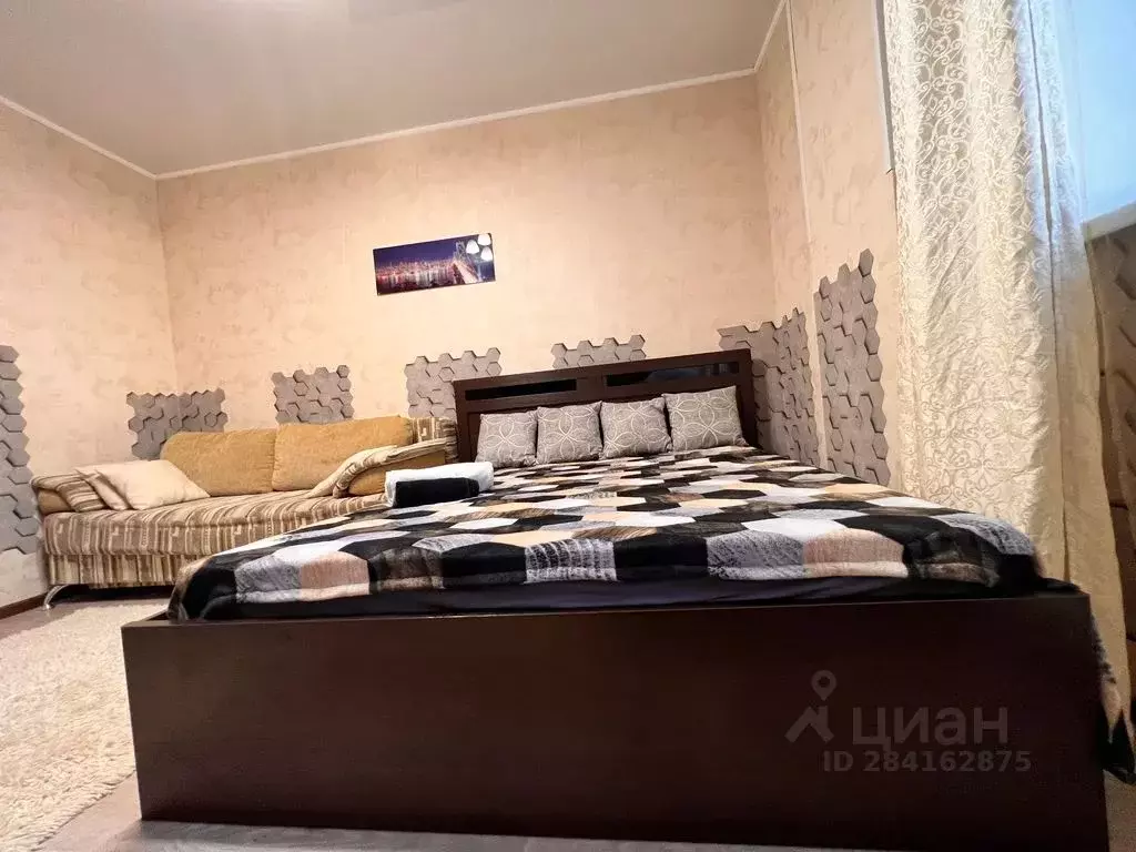 2-к кв. Тюменская область, Тюмень проезд Геологоразведчиков, 44А (66.0 ... - Фото 1