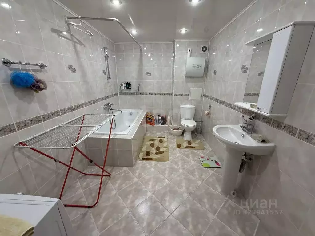 2-к кв. Кемеровская область, Кемерово Щегловский пер., 10а (71.3 м) - Фото 1