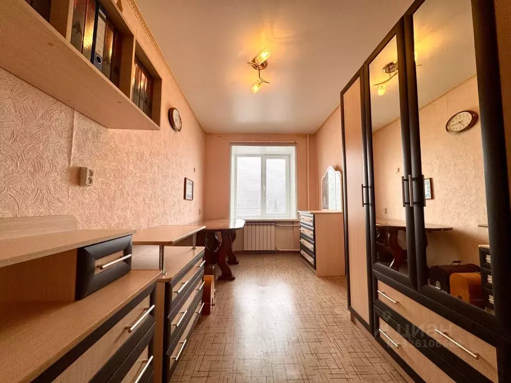 3-к кв. Брянская область, Клинцы ул. Калинина, 74 (56.2 м) - Фото 1