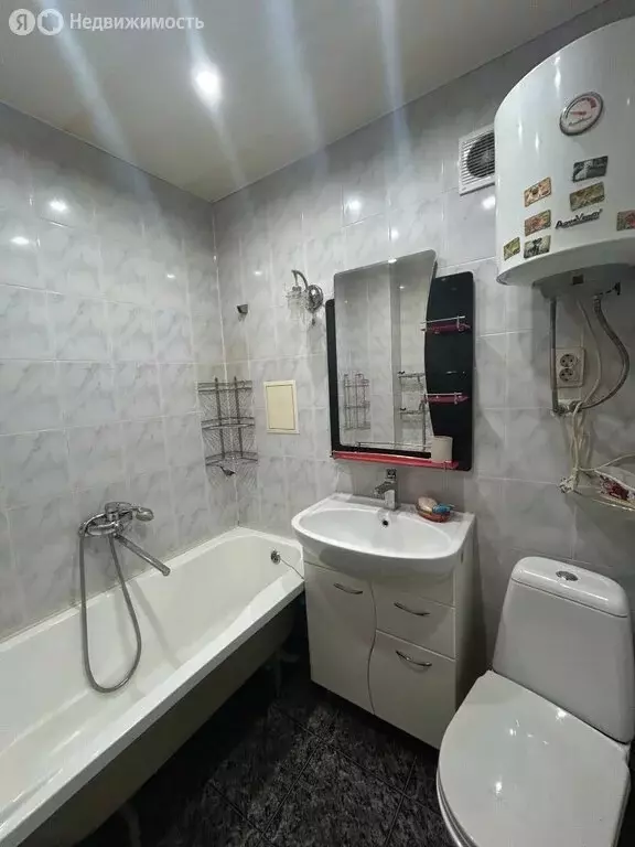 2-комнатная квартира: Туапсе, улица Фрунзе, 22 (47.9 м) - Фото 2