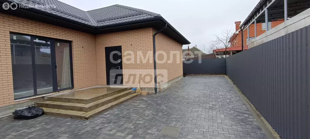 2-комнатная квартира: Майкоп, улица Калинина, 268 (75 м) - Фото 1