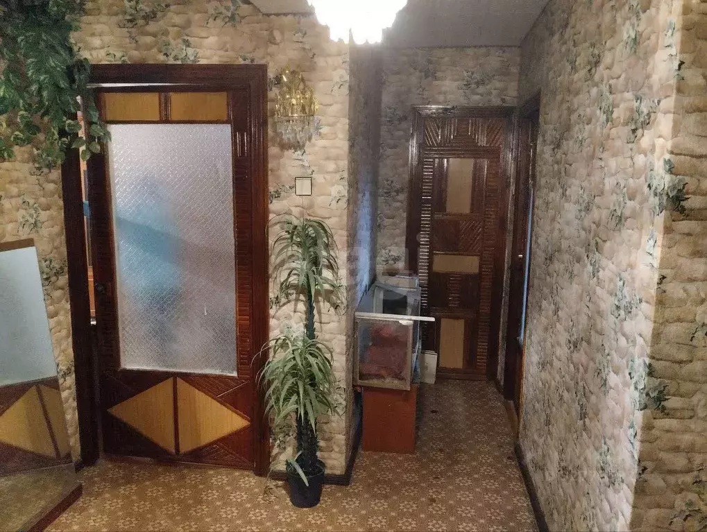 3-к кв. Крым, Феодосия ул. Челнокова, 66 (64.9 м) - Фото 1