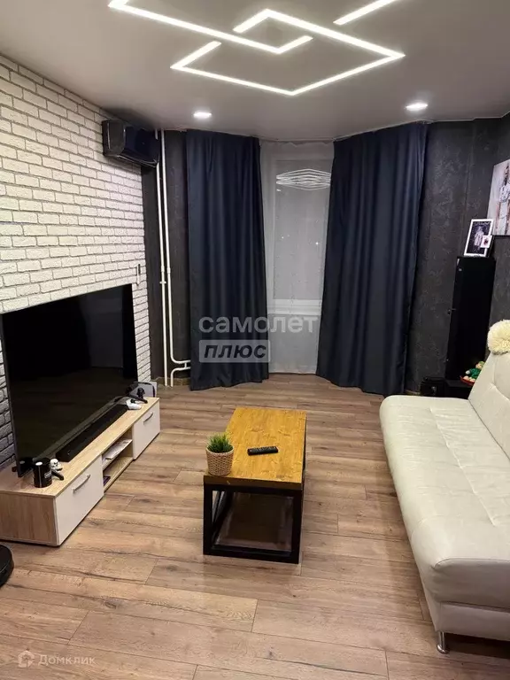 Продаётся 2-к квартира, 55.3 м - Фото 0