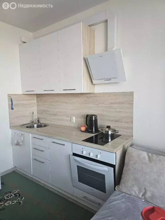 Квартира-студия: Тюмень, улица Владимира Бахарева, 3к1 (23 м) - Фото 2