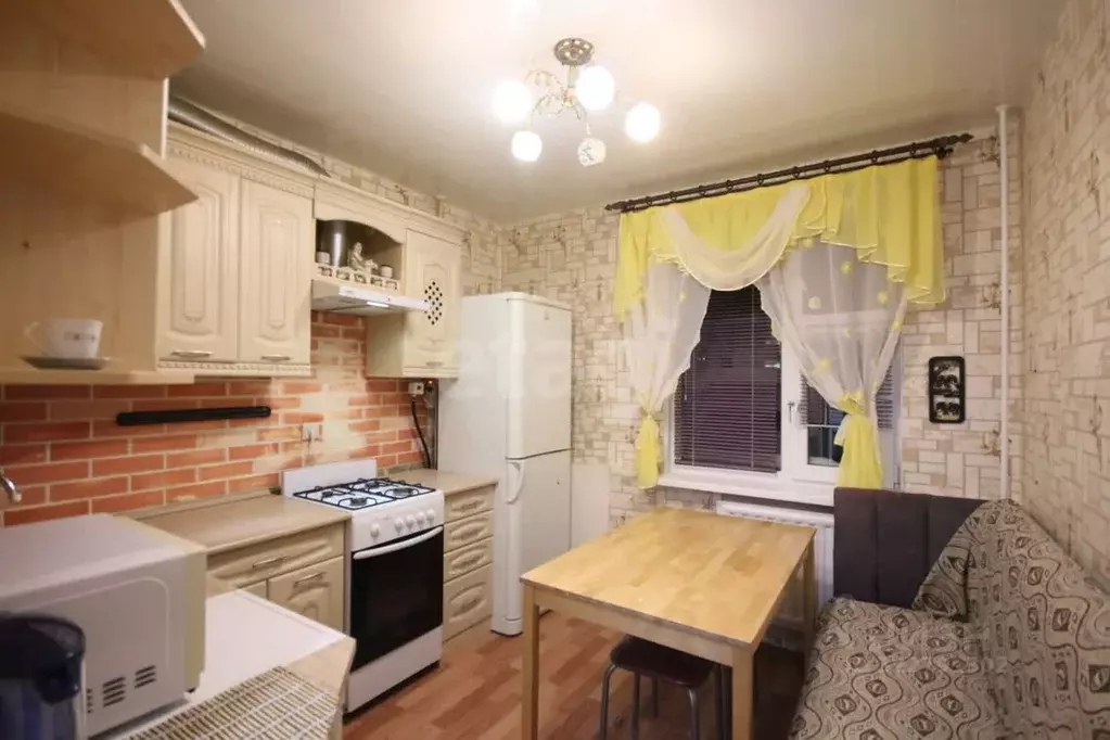 2-к кв. Ямало-Ненецкий АО, Новый Уренгой Мирный мкр, 2-1 (50.7 м) - Фото 1