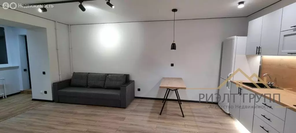 2-комнатная квартира: Казань, улица Шарифа Камала, 4 (40 м) - Фото 1