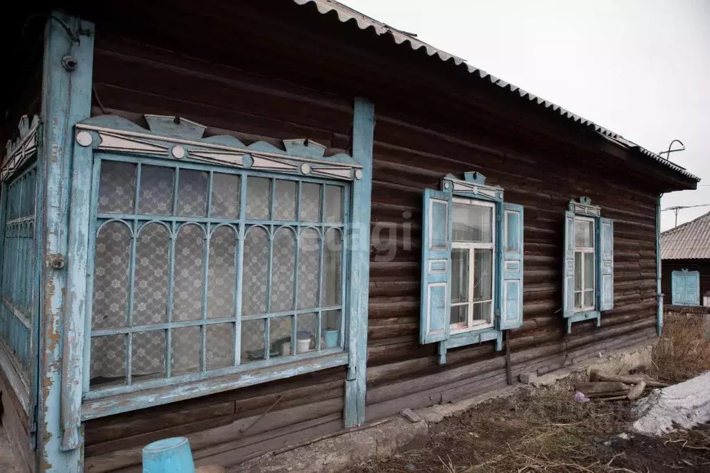 Дом в Кемеровская область, Ленинск-Кузнецкий пер. Суворова, 47 (64 м) - Фото 1