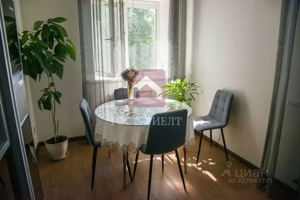 Дом в Саратовская область, Энгельс Питомническая ул., 43 (290 м) - Фото 1