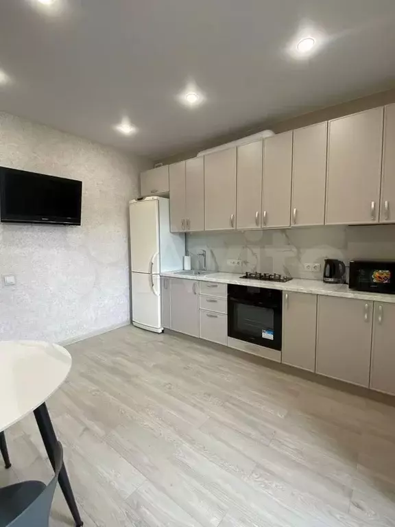 1-к. квартира, 32,3 м, 8/9 эт. - Фото 0