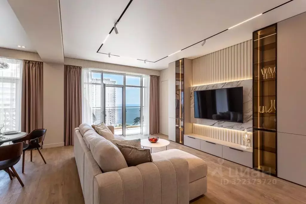 3-к кв. Краснодарский край, Сочи Светлана мкр, ул. Гагринская, 3/8 ... - Фото 2