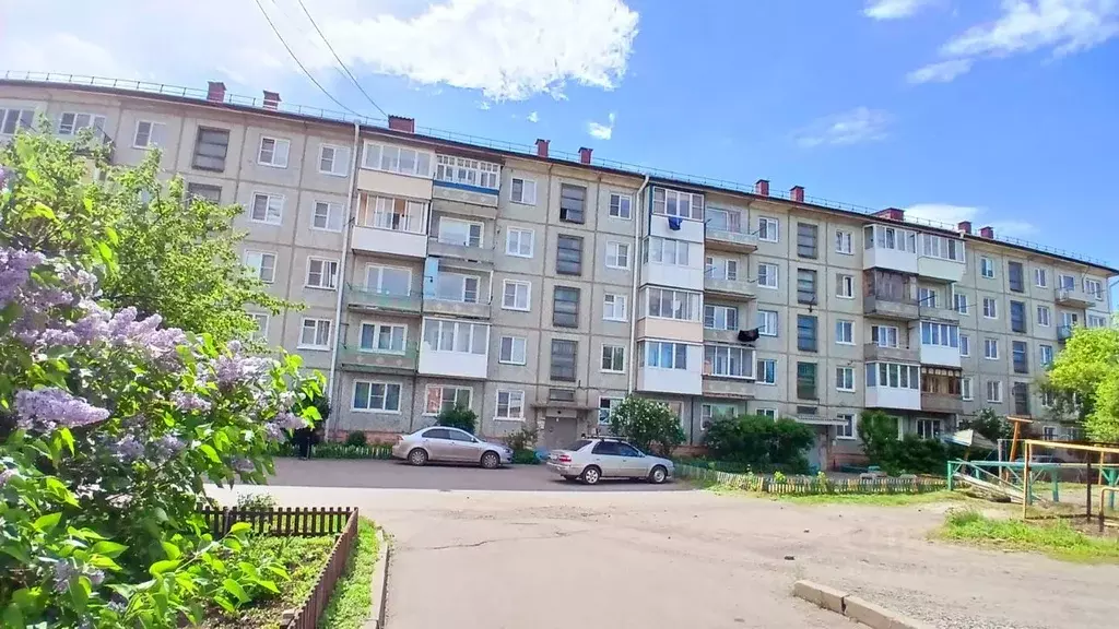2-к кв. Омская область, Калачинск Вокзальная ул., 132 (43.3 м) - Фото 0