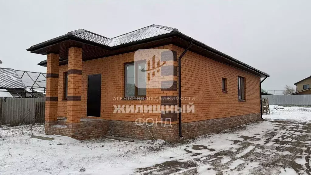 Дом в Саратовская область, Энгельсский район, Новопушкинское ... - Фото 2