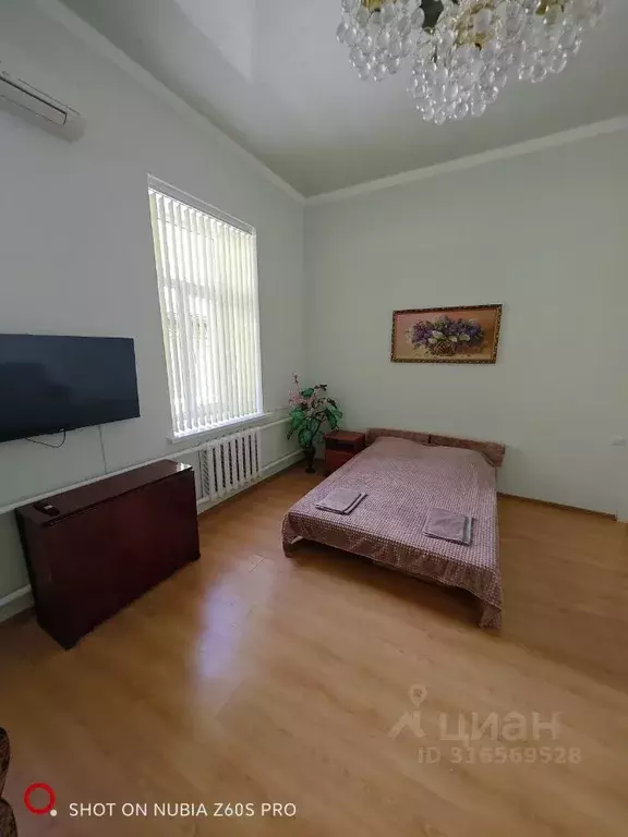 Дом в Крым, Евпатория ул. Революции, 55 (55 м) - Фото 0