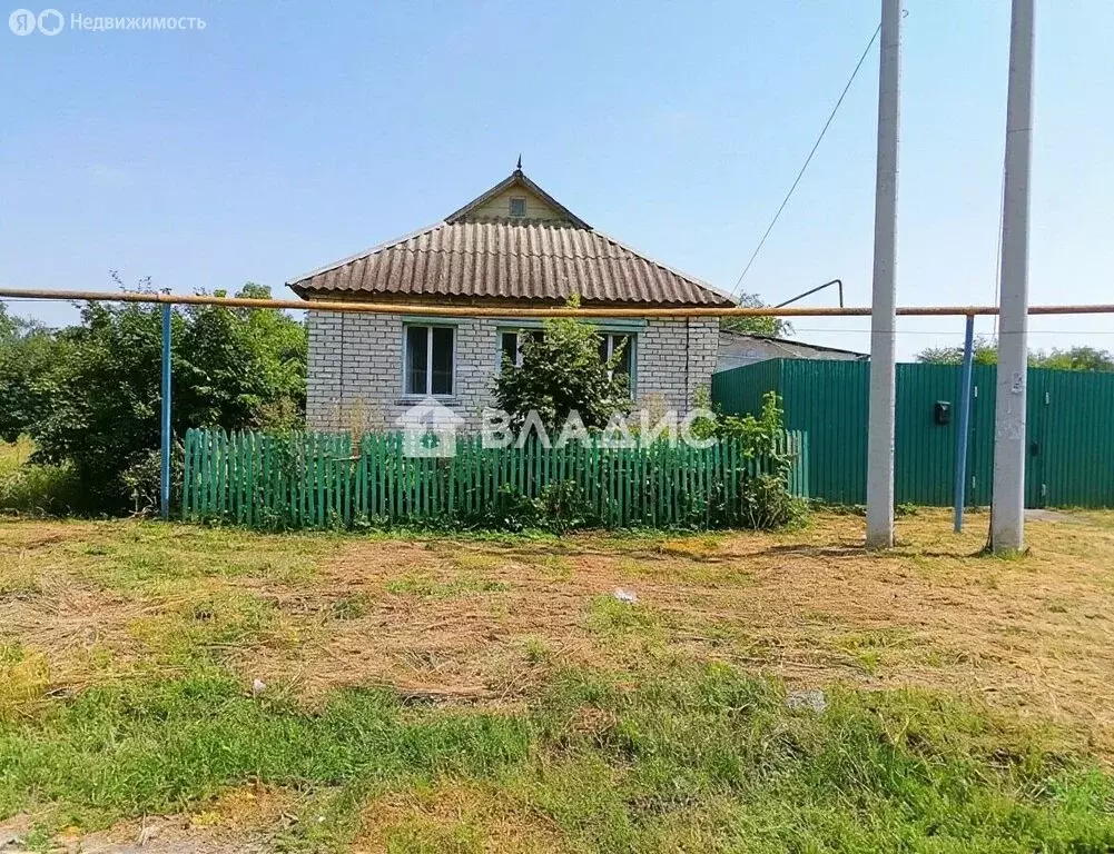 Дом в Белгородская область, Корочанский муниципальный округ, село ... - Фото 1