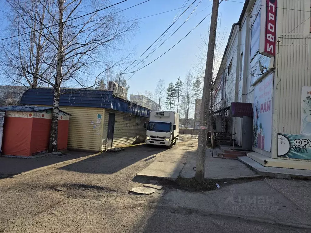 Торговая площадь в Коми, Сыктывкар просп. Бумажников, 41/12 (35 м) - Фото 2