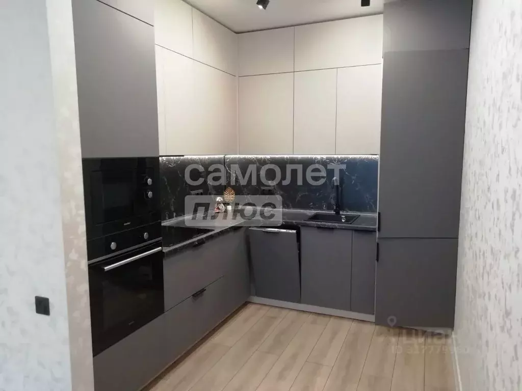 1-к кв. Тюменская область, Тюмень Новгородская ул., 20 (38.0 м) - Фото 0