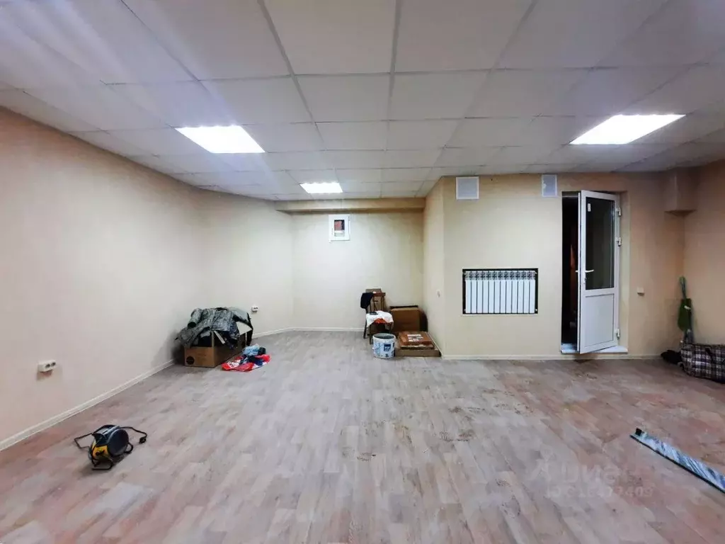 Помещение свободного назначения в Самарская область, Самара просп. ... - Фото 1