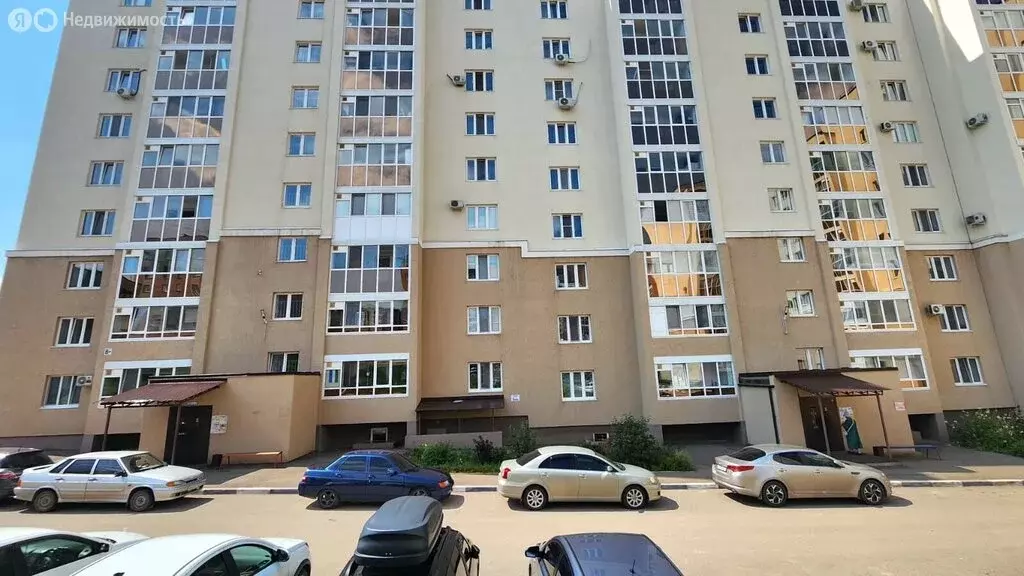 1-комнатная квартира: Октябрьский, улица Ляйлы Марданшиной, 2 (37.7 м) - Фото 1