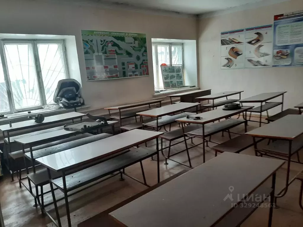 Помещение свободного назначения в Кировская область, Яранск ул. ... - Фото 1