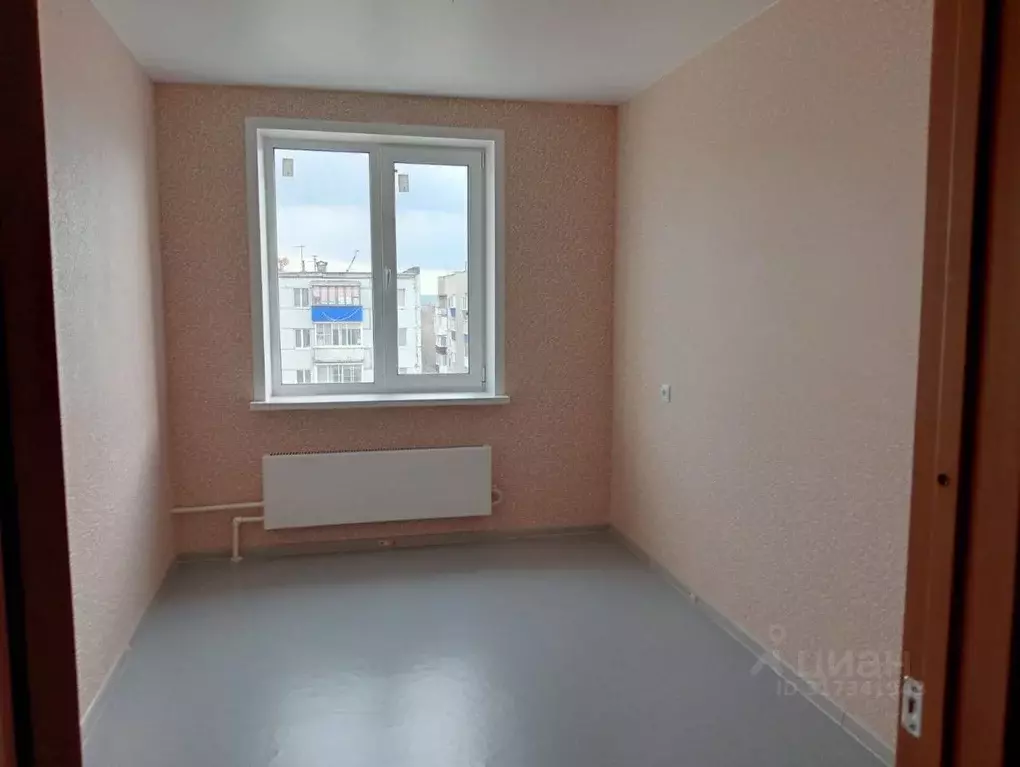3-к кв. Самарская область, Сызрань Керамическая ул., 32 (57.6 м) - Фото 1