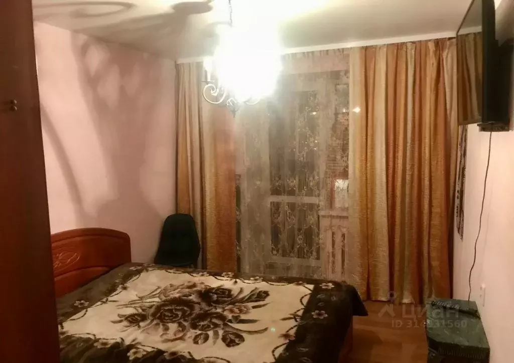 3-к кв. Свердловская область, Екатеринбург ул. Старых Большевиков, 75 ... - Фото 0